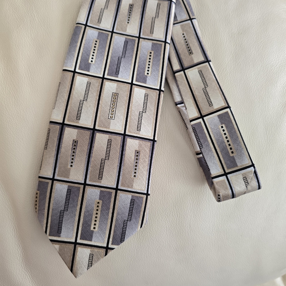 Covington Geometric Gray and Tan Silk Necktie Tie